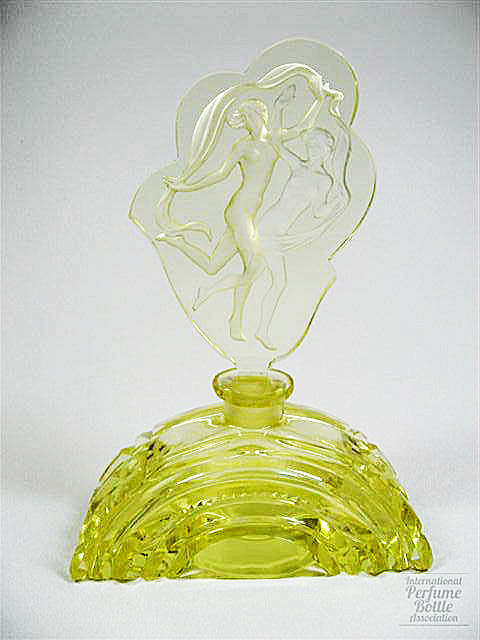 Nude Dancing Couple with Scarf - Yellow