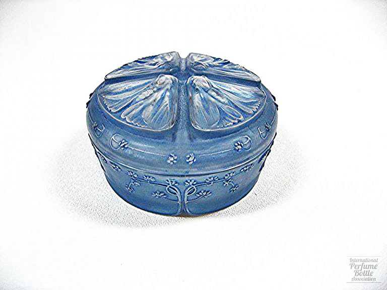 Quatre Papillions (Four Butterflies) Powder Jar