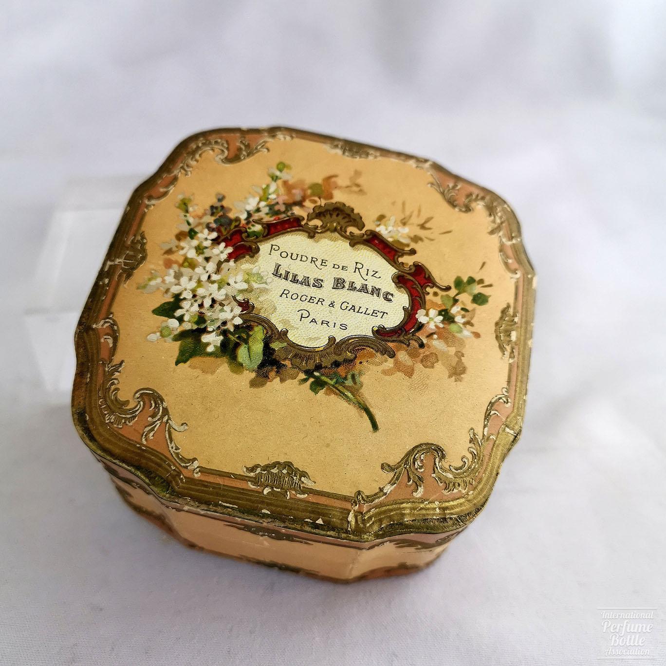 "Lilas Blanc" Powder Box by Roger et Gallet