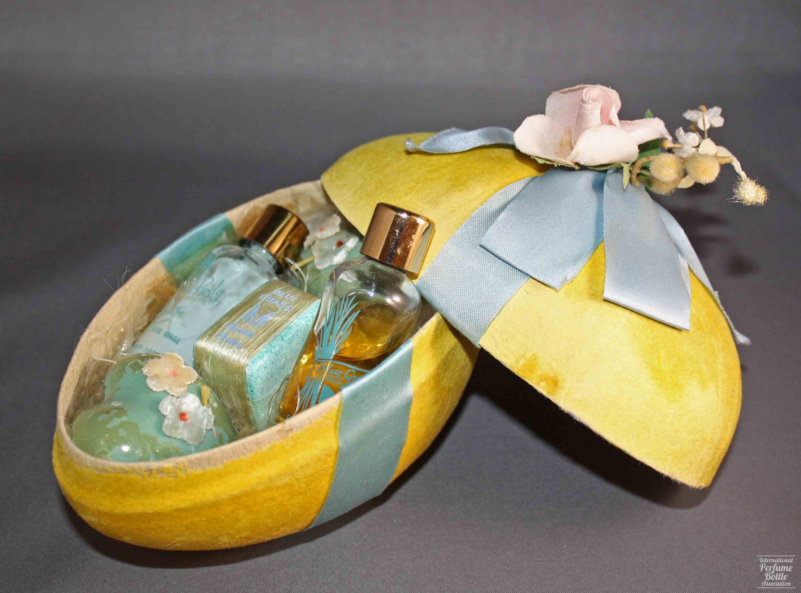 "Blue Grass" Easter Egg Presentation by Elizabeth Arden