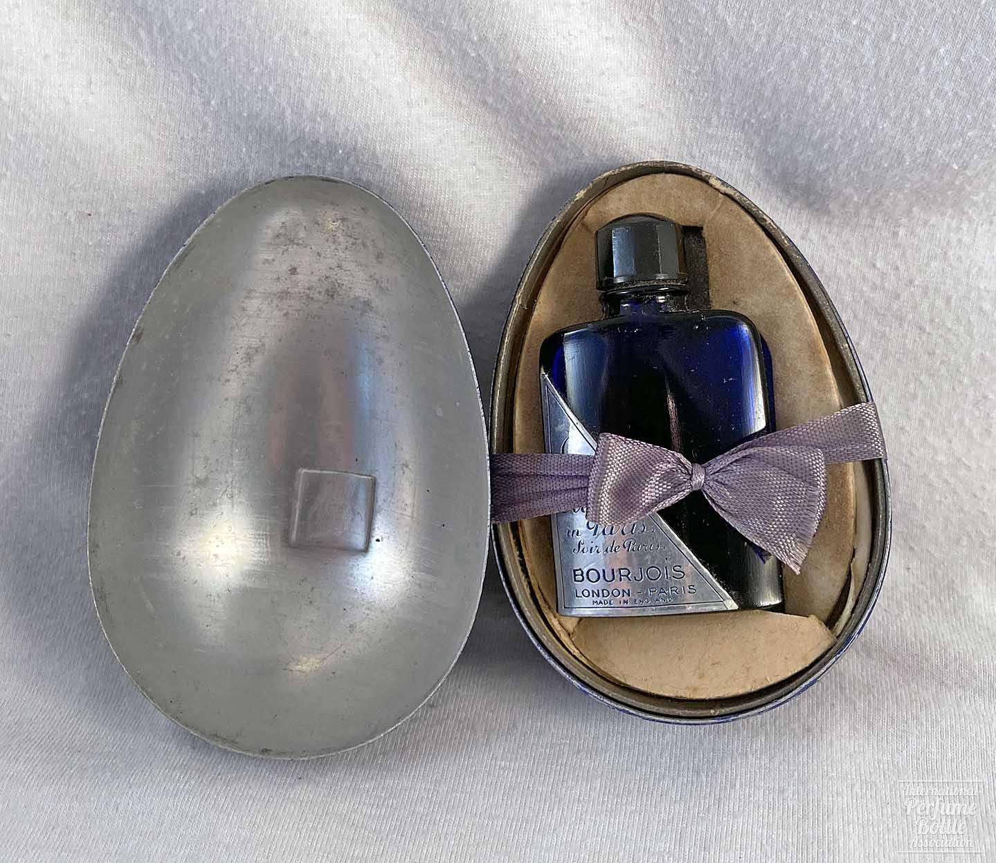 "Evening in Paris" Egg Presentation by Bourjois