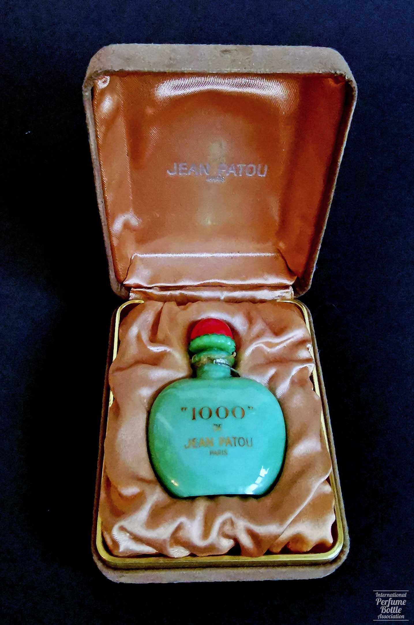"1000" by Jean Patou Snuff Bottle Presentation