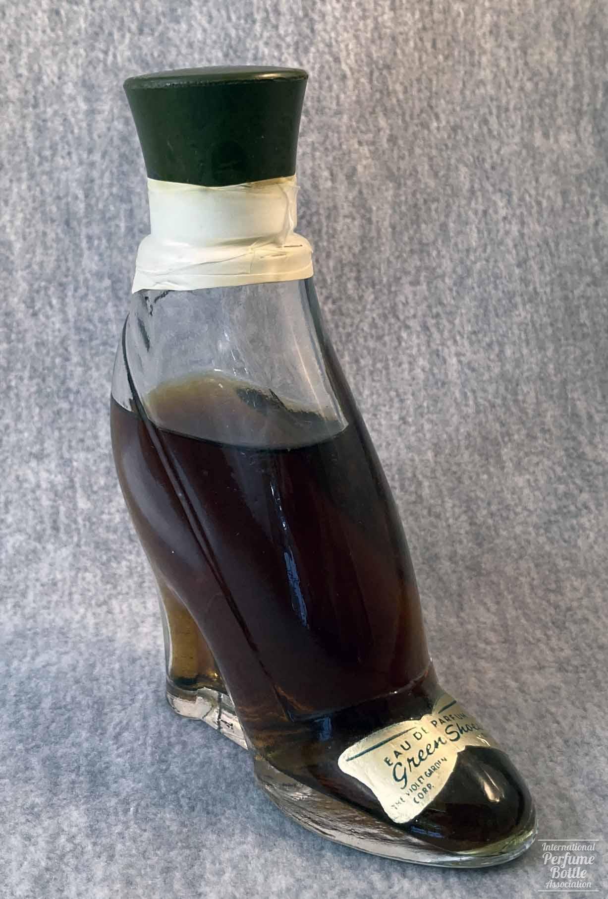 "Green Shoes" by Violet Garden