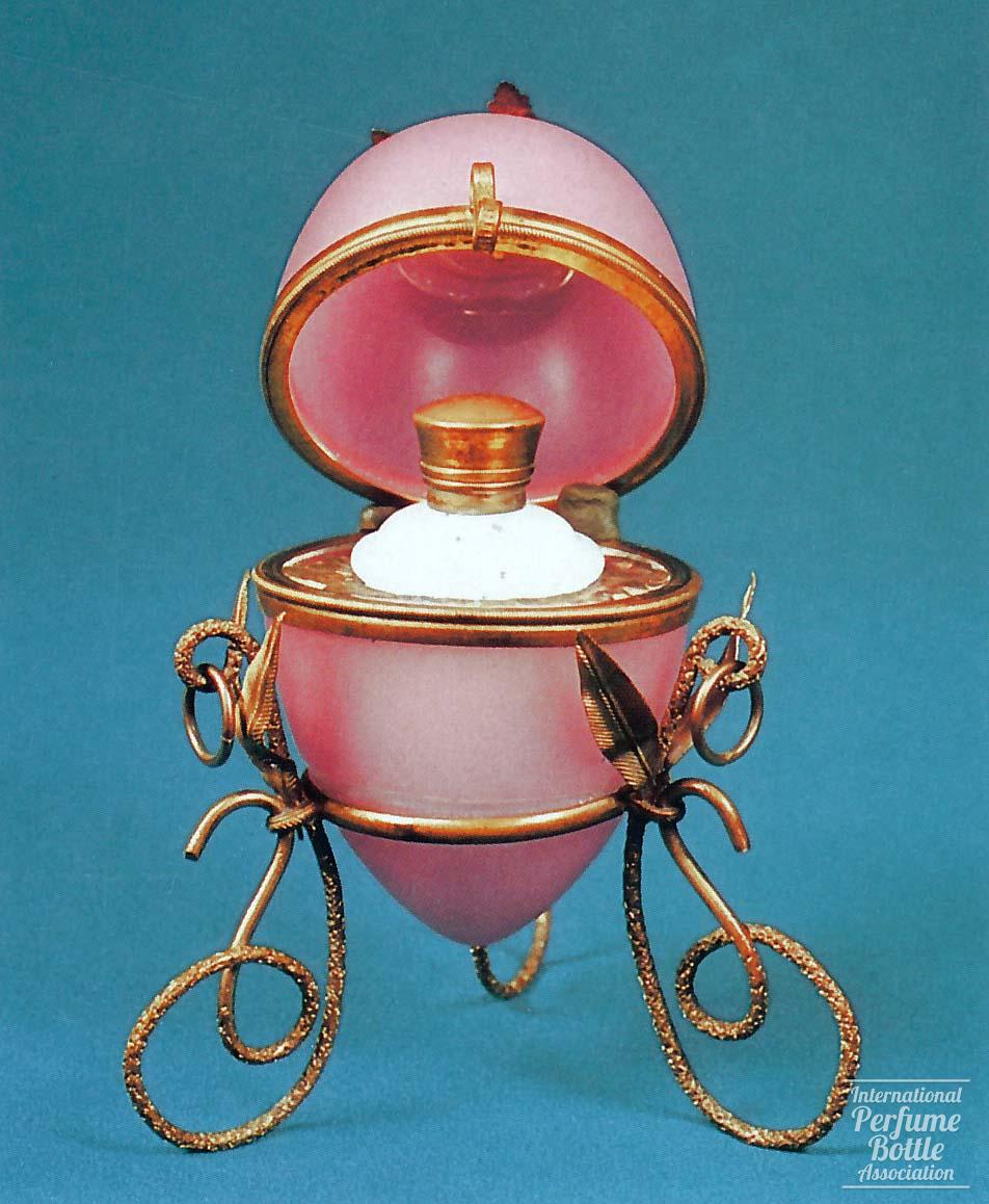 Egg Shaped Bottle Holder