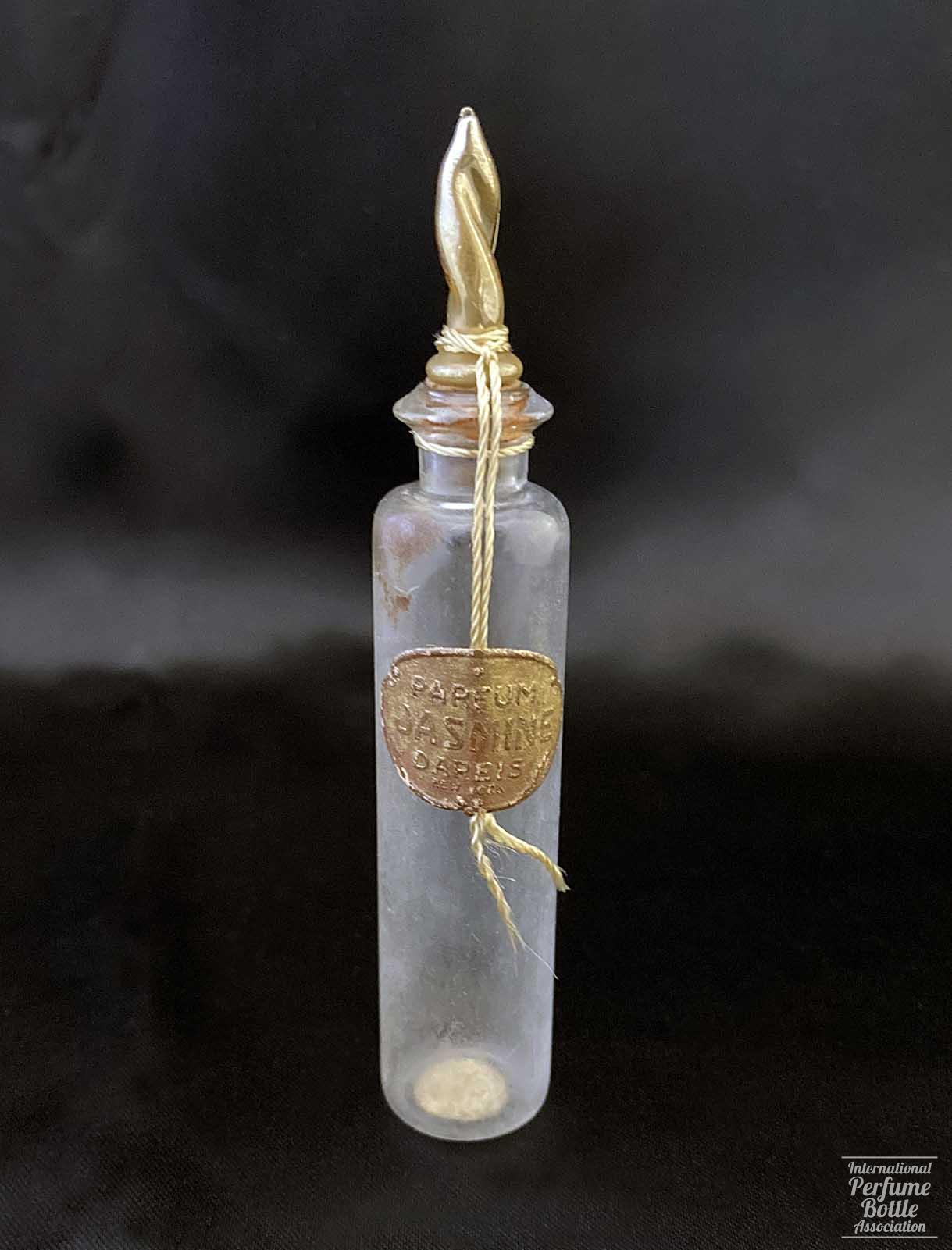 "Jasmine" by Dareis Candle Presentation