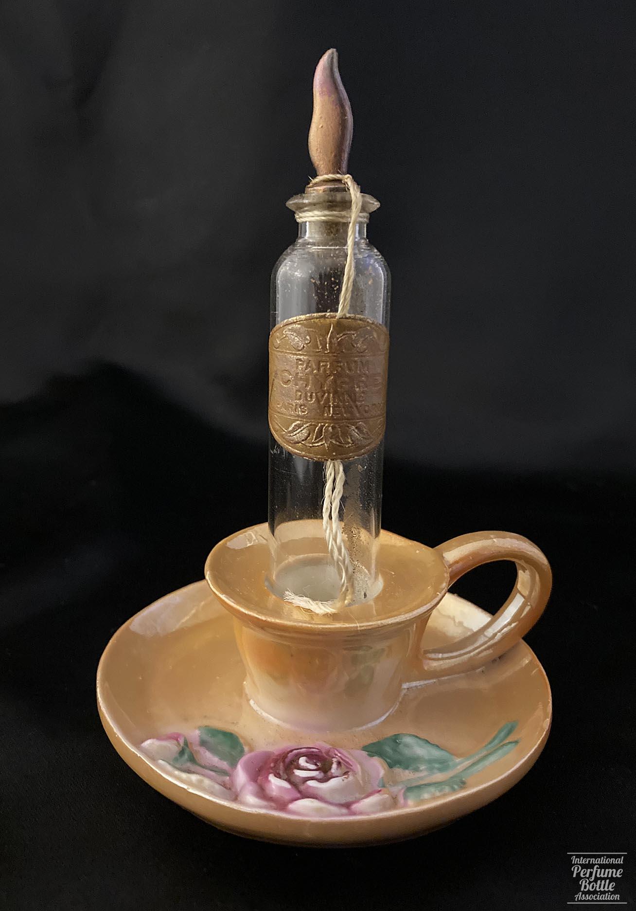 "Chypre" by Duvinne Candle Presentation