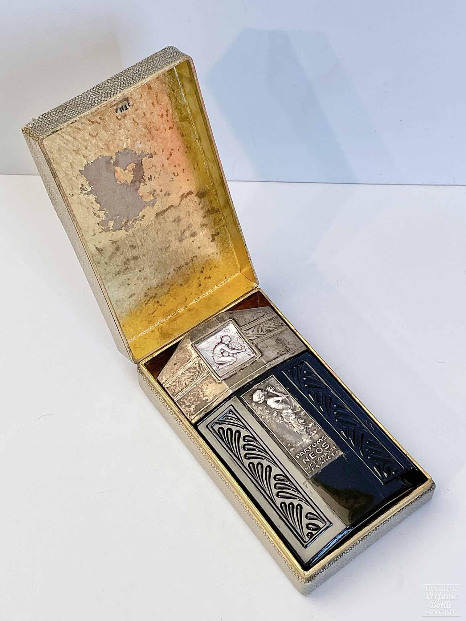 "Pois de Senteur" by  Parfums Neos